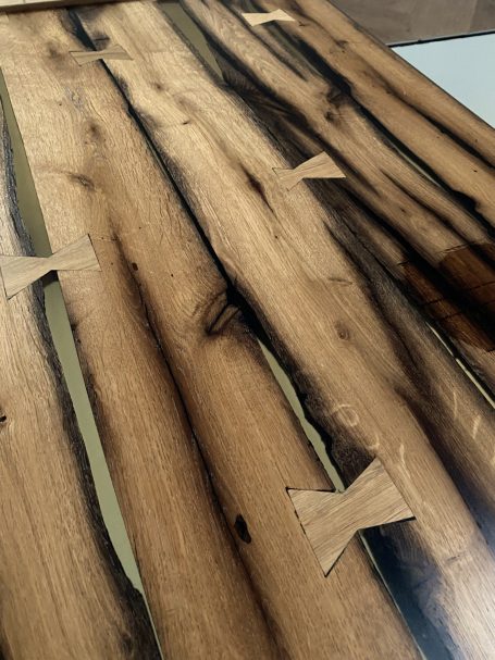 Table basse décorative Coffee en bois massif fabriquée sur mesure par Cay Design