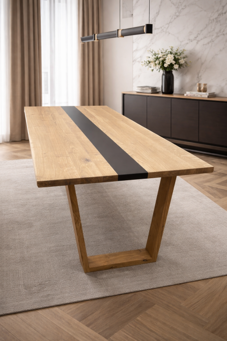 Table de salle à manger en chêne massif et résine époxy fabriquée artisanalement par Cay Design en Isère