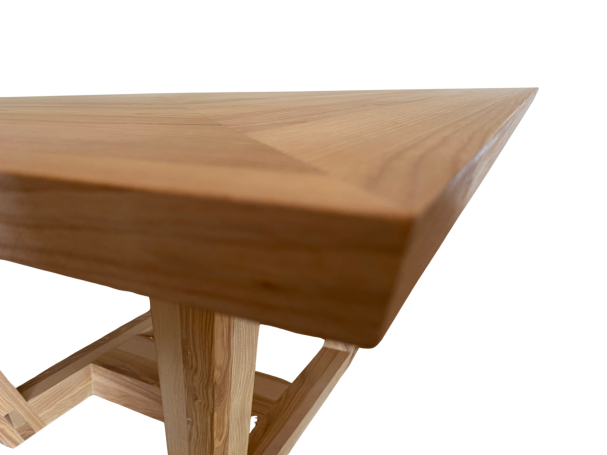 Teinte blanchie moderne du frêne massif de la table Squara