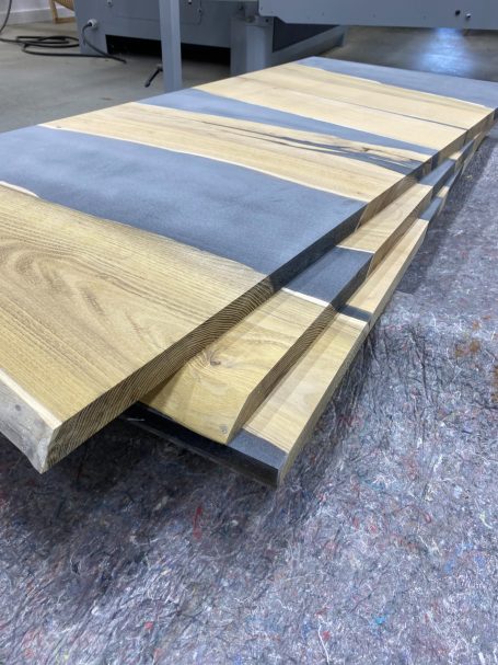 Plateau de billard transformable composé de quatre éléments indépendants